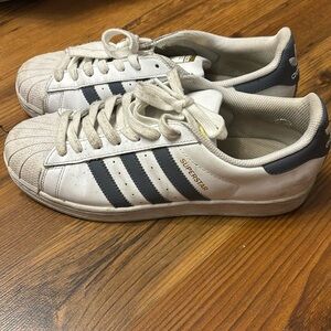 Adidas Superstar Sneakers